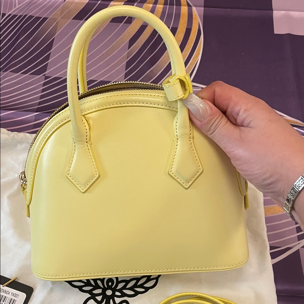 MCM Anna Mini Tote in Limelight - Picture 8 of 11